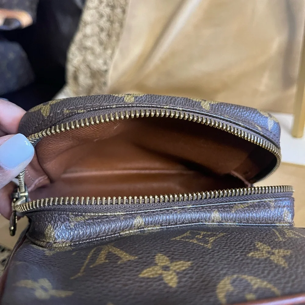 Louis Vuitton Amazone Monogram Brown Unisex Bag - Picture 5 of 10